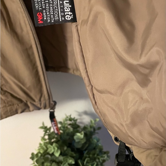 LL Bean Women’s Thinsulate Lined Tan Coat Size Reg Large - Picture 5 of 7